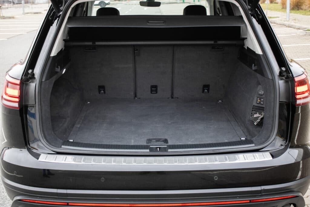 2020 Volkswagen TOUAREG - 19