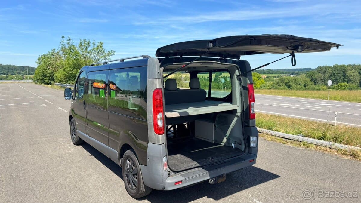 2010 Renault TRAFIC - 19