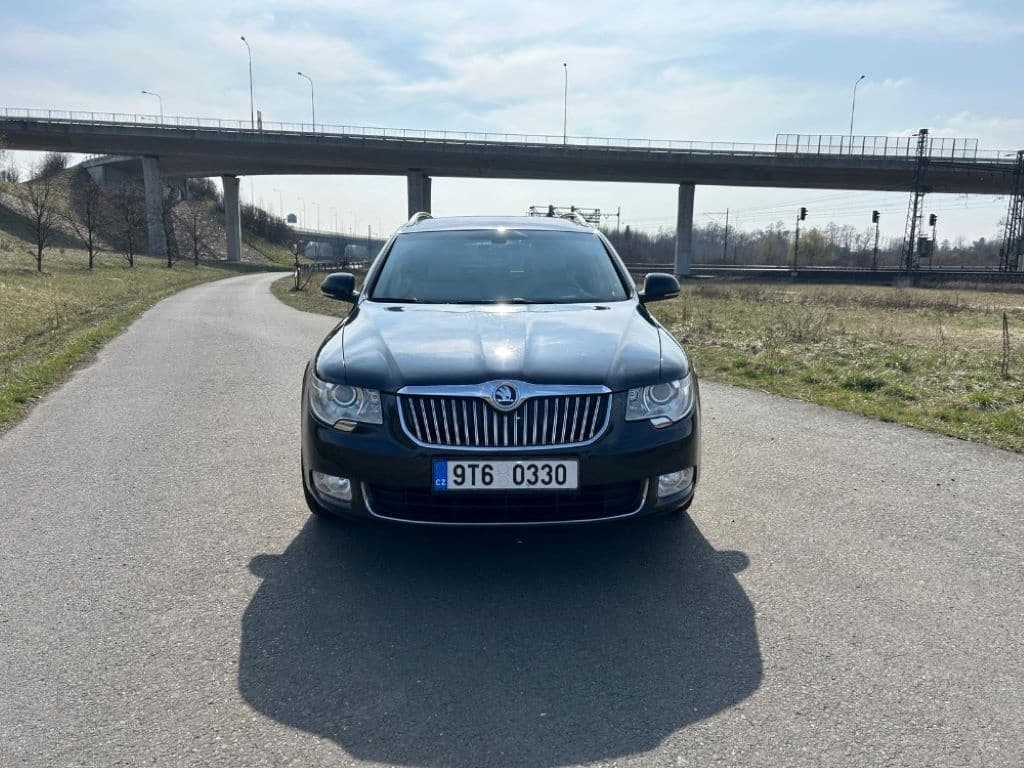 2010 Škoda SUPERB - 19