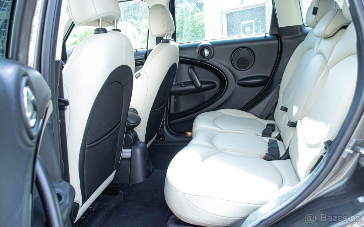 2011 Mini COOPER - 19