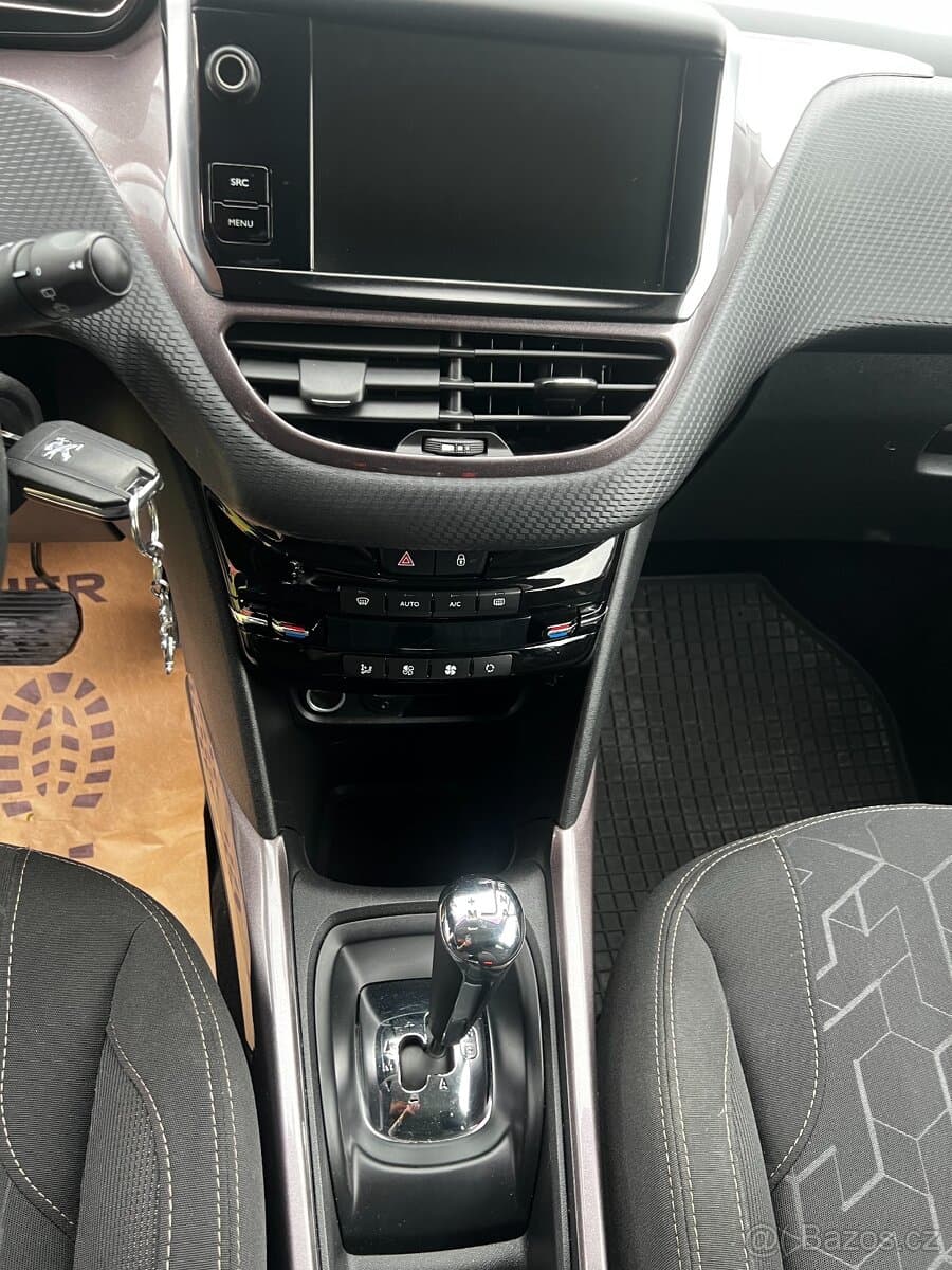 2015 Peugeot 2008 - 19