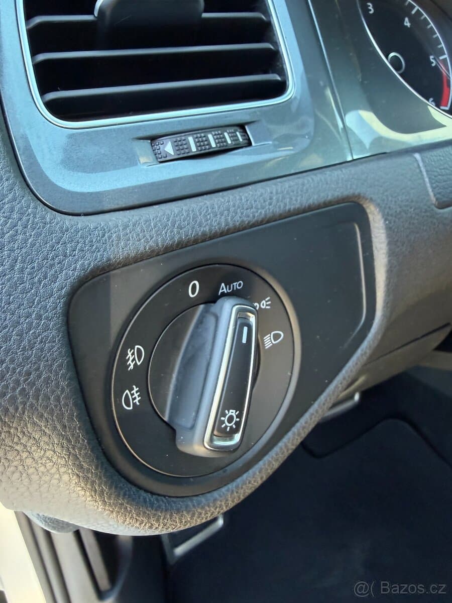 2016 Volkswagen GOLF - 19