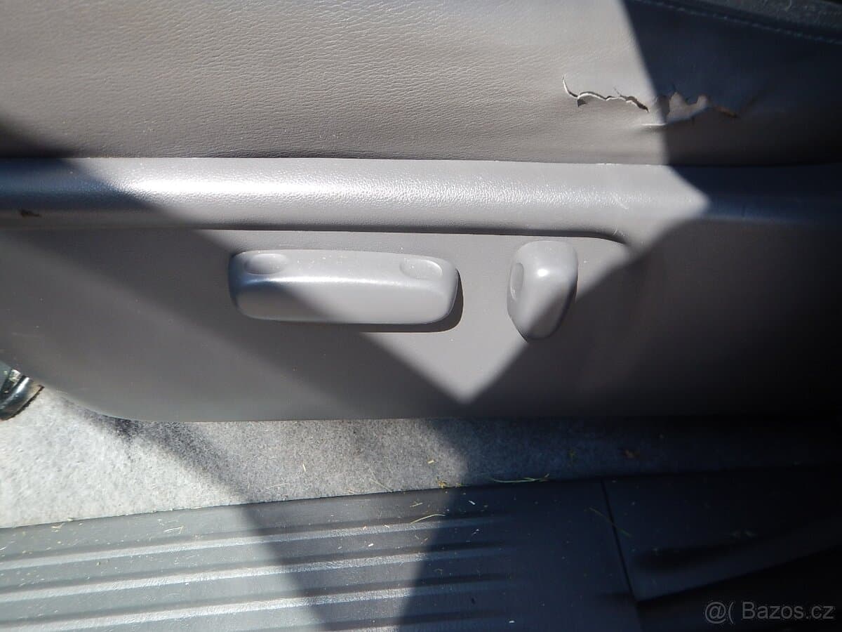 2012 Toyota HILUX - 19