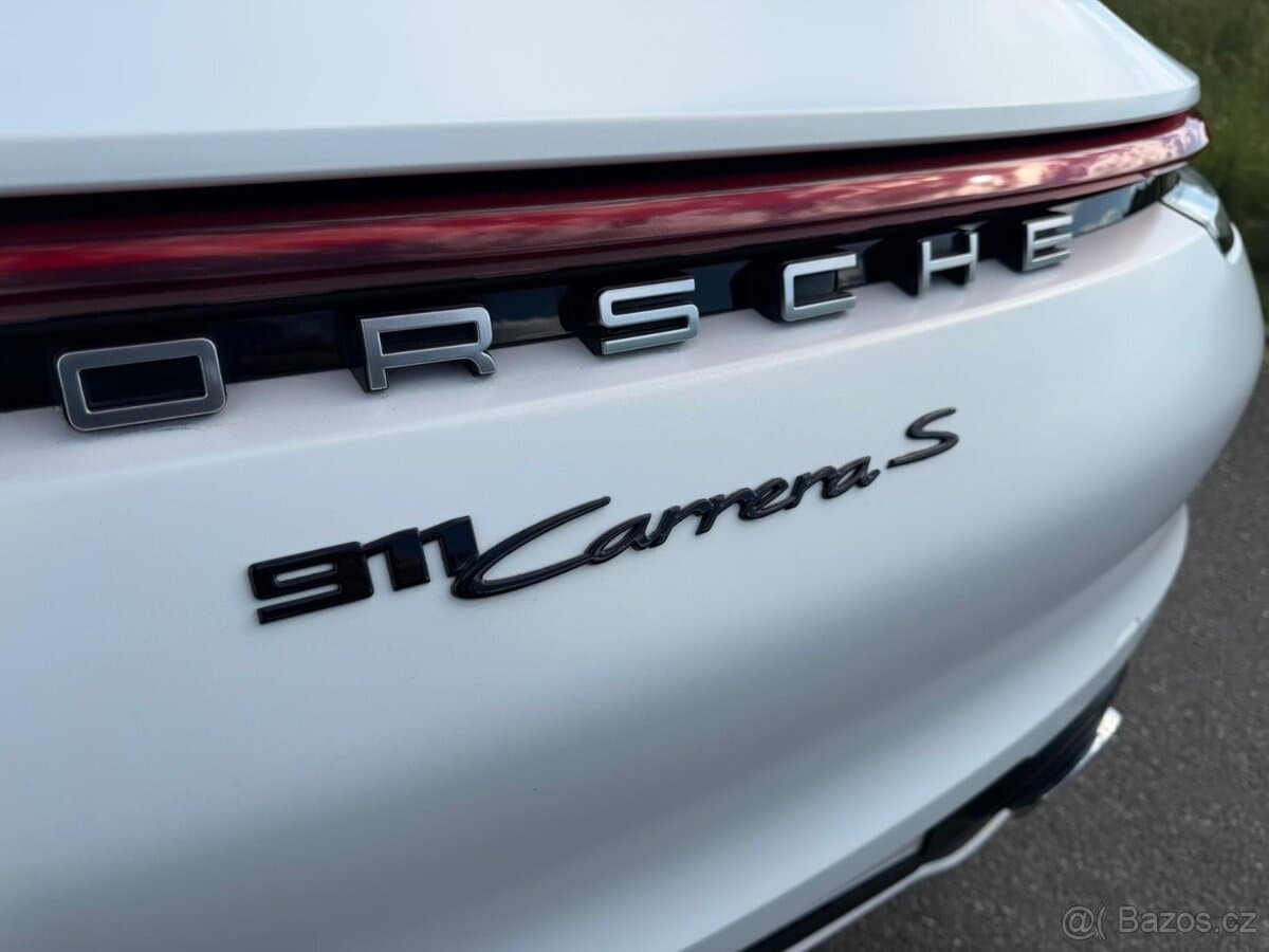 2019 Porsche 911 - 19