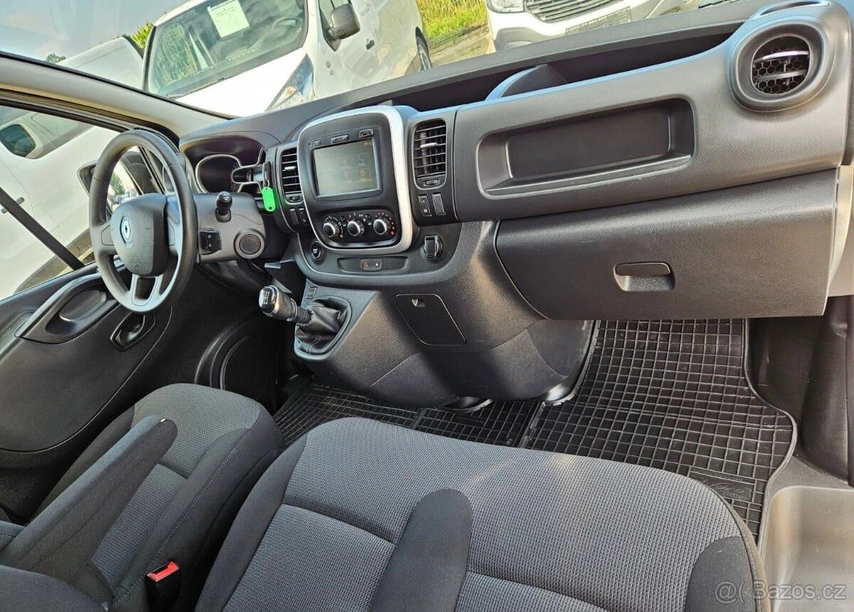 2020 Renault TRAFIC - 19