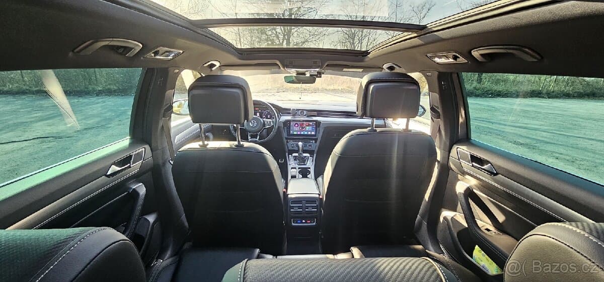 2017 Volkswagen PASSAT - 19