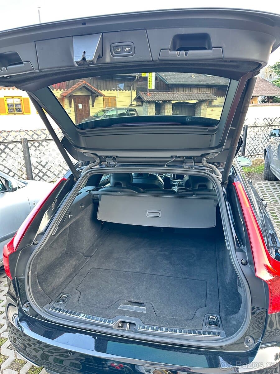 2019 Volvo V90 - 19