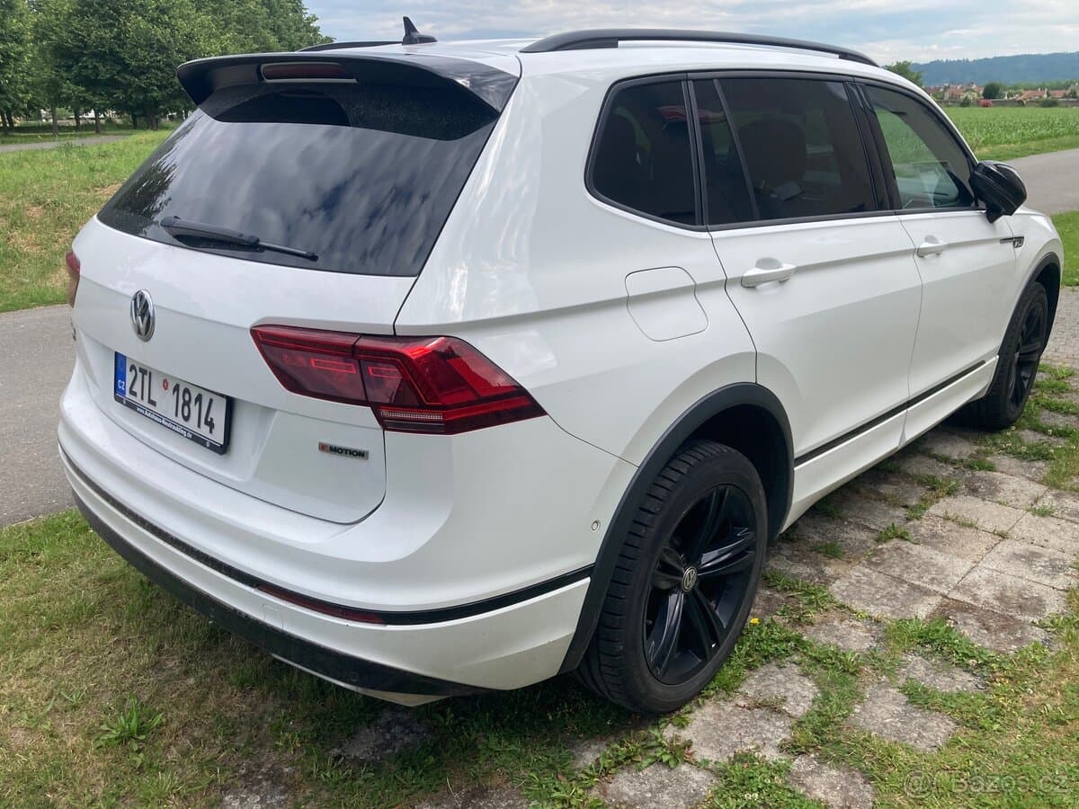 2021 Volkswagen TIGUAN - 19