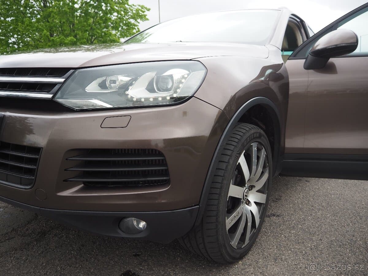 2010 Volkswagen TOUAREG - 19