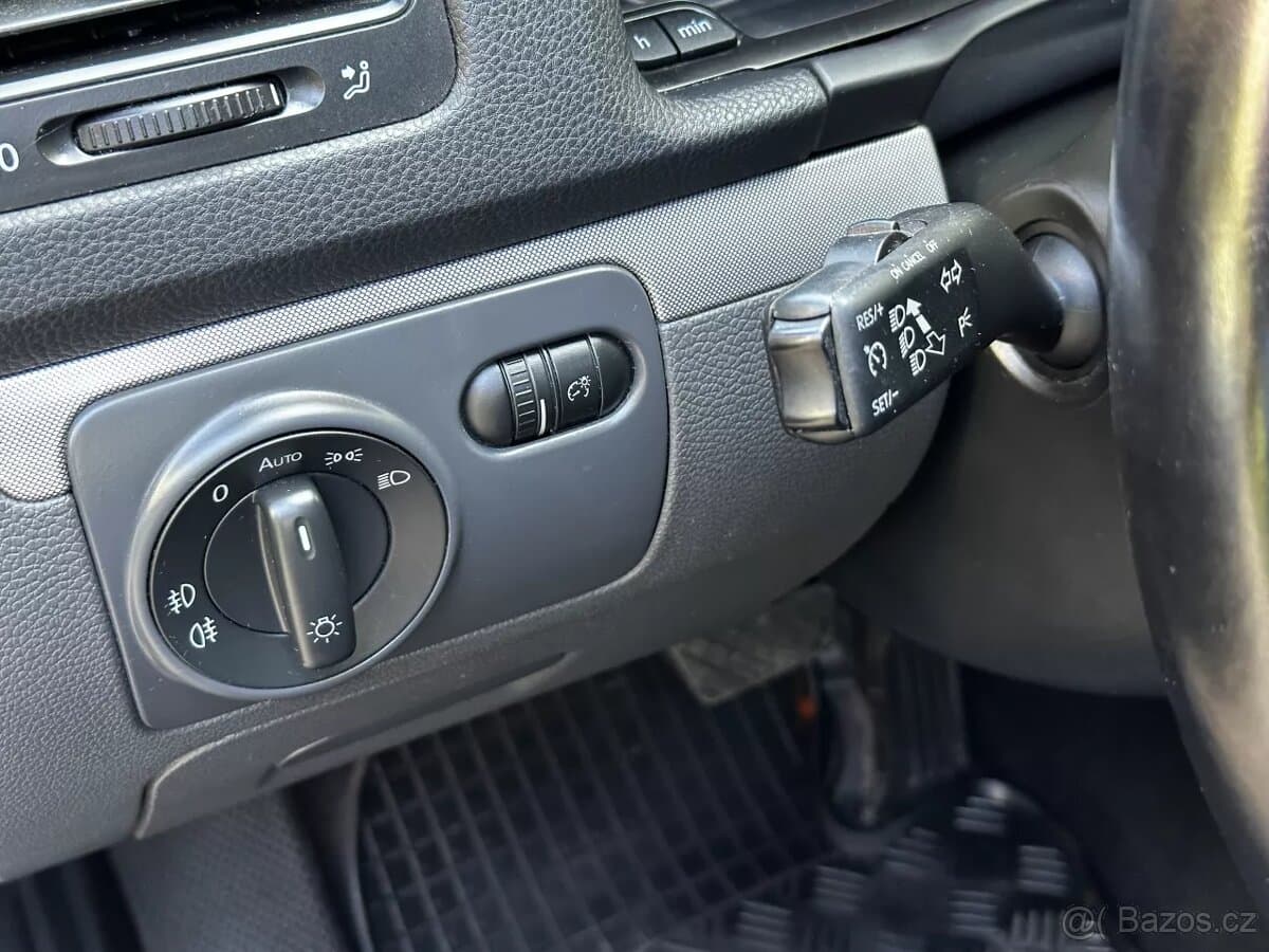 2008 Volkswagen GOLF - 19