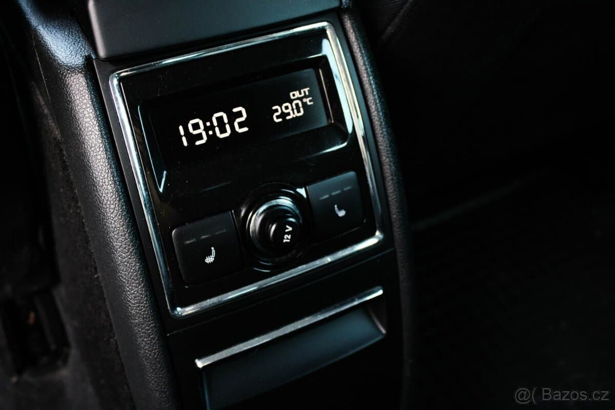 2009 Škoda SUPERB - 19