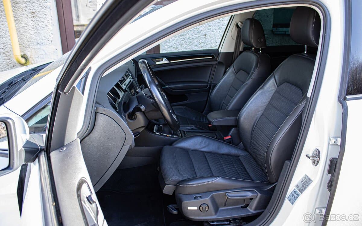 2016 Volkswagen GOLF - 19