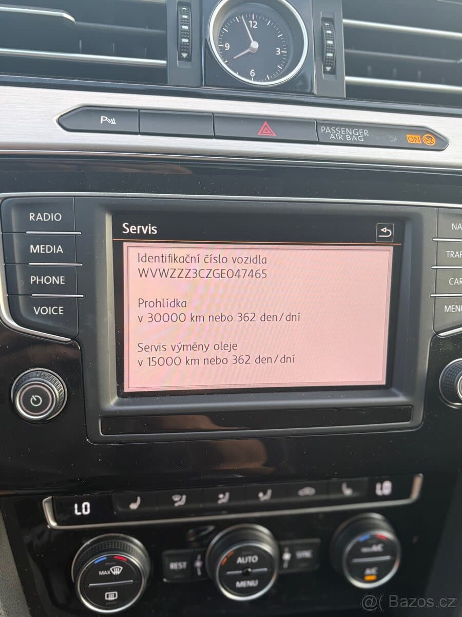2015 Volkswagen PASSAT - 19