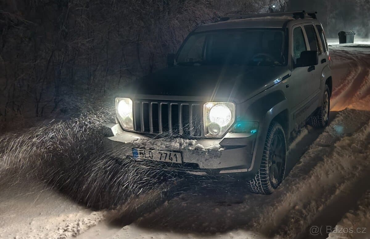 2008 Jeep CHEROKEE - 19