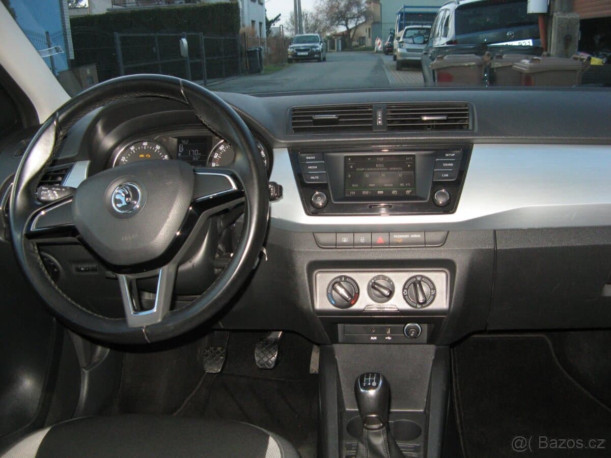2017 Škoda FABIA - 19