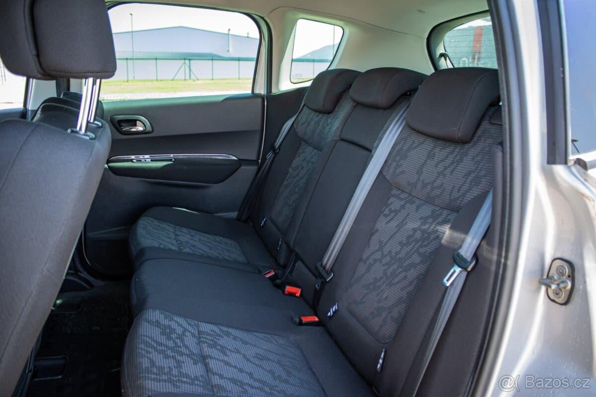 2012 Peugeot 3008 - 19