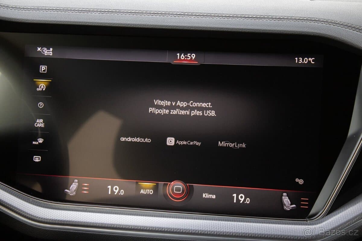 2020 Volkswagen TOUAREG - 19