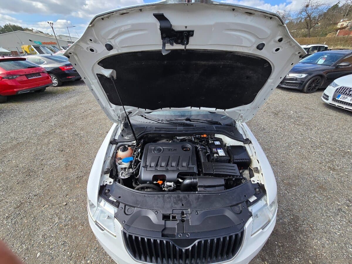 2013 Škoda SUPERB - 19