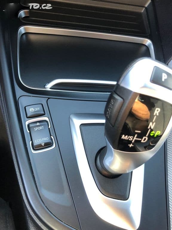 2018 BMW 3-SERIES - 19