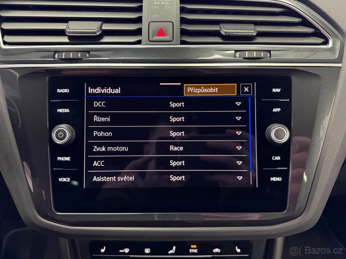 2022 Volkswagen TIGUAN - 19