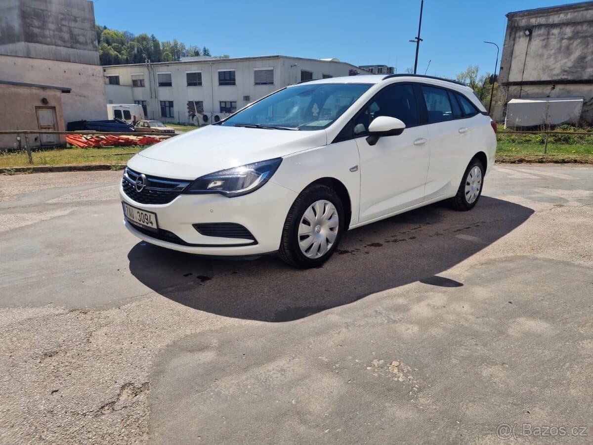 2019 Opel ASTRA - 19