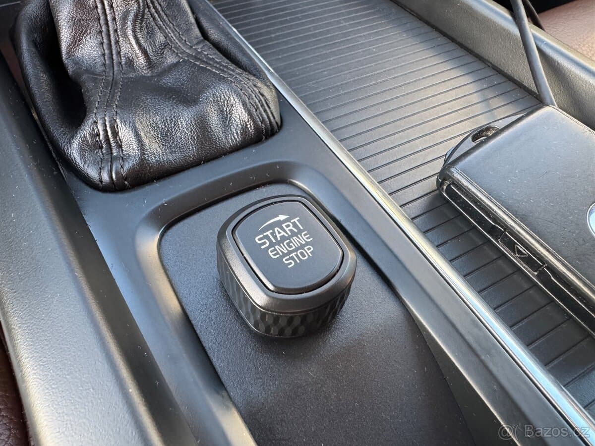 2019 Volvo V60 - 19