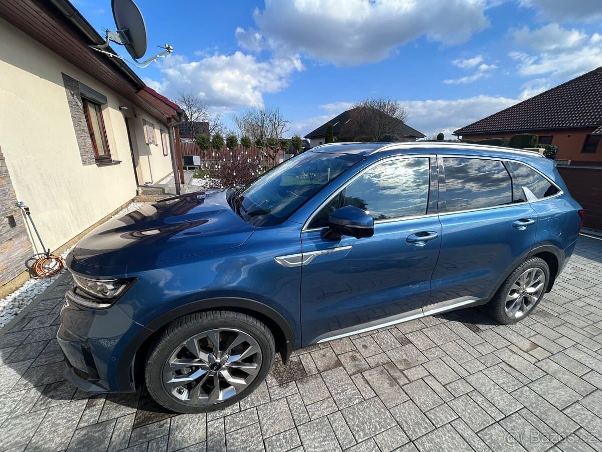 2022 Kia SORENTO - 19