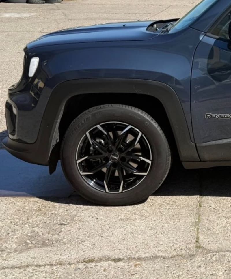 2023 Jeep RENEGADE - 19