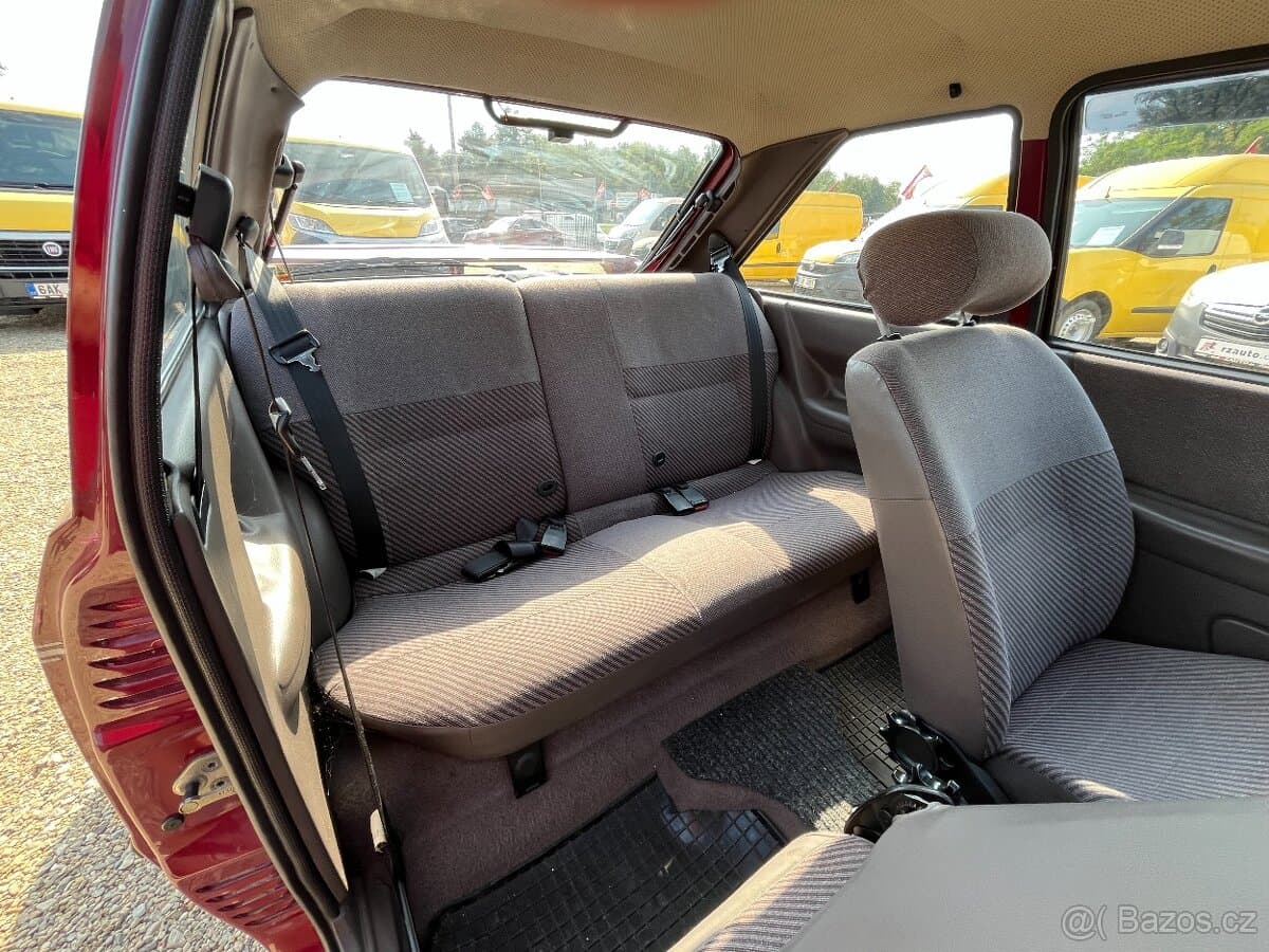 1986 Ford ESCORT - 19