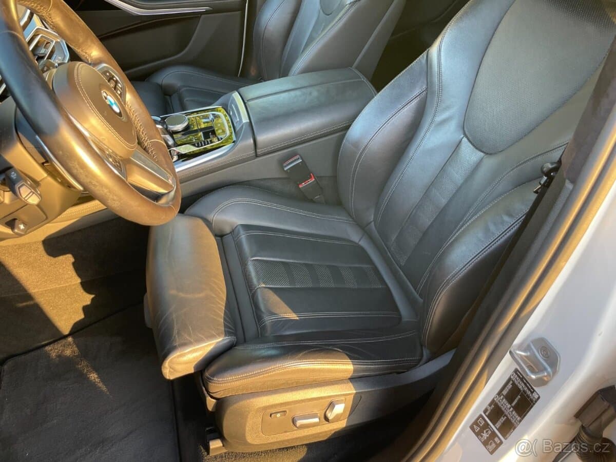 2019 BMW X7 - 19