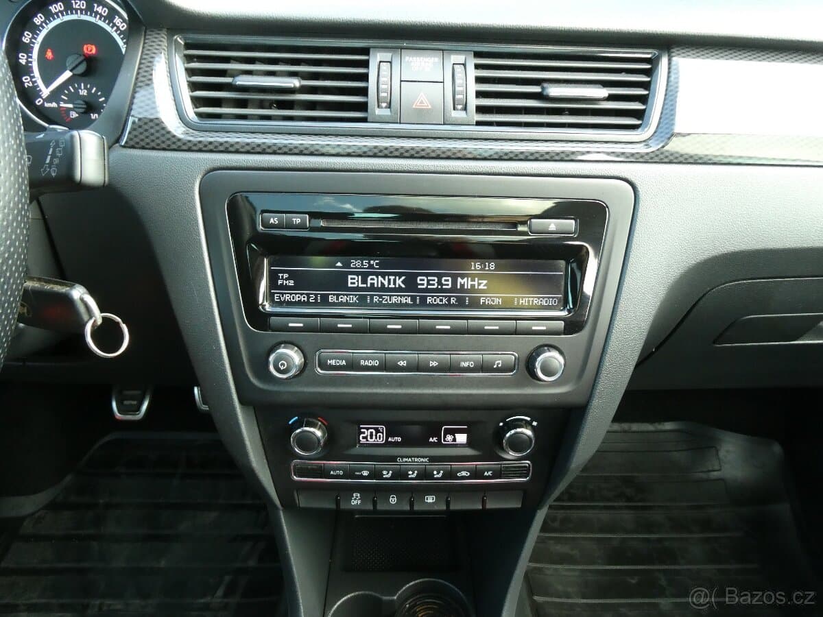 2015 Škoda RAPID - 19