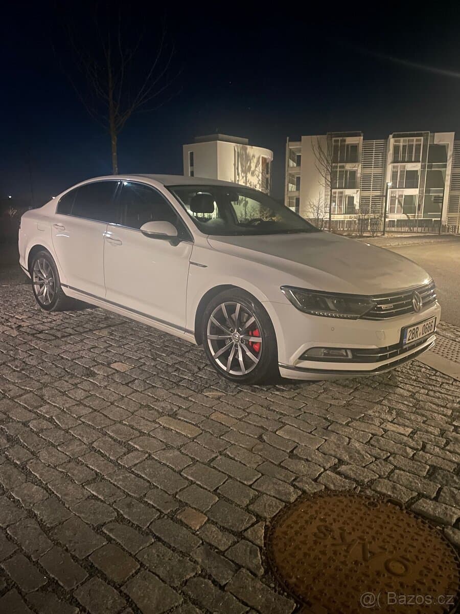2015 Volkswagen PASSAT - 19