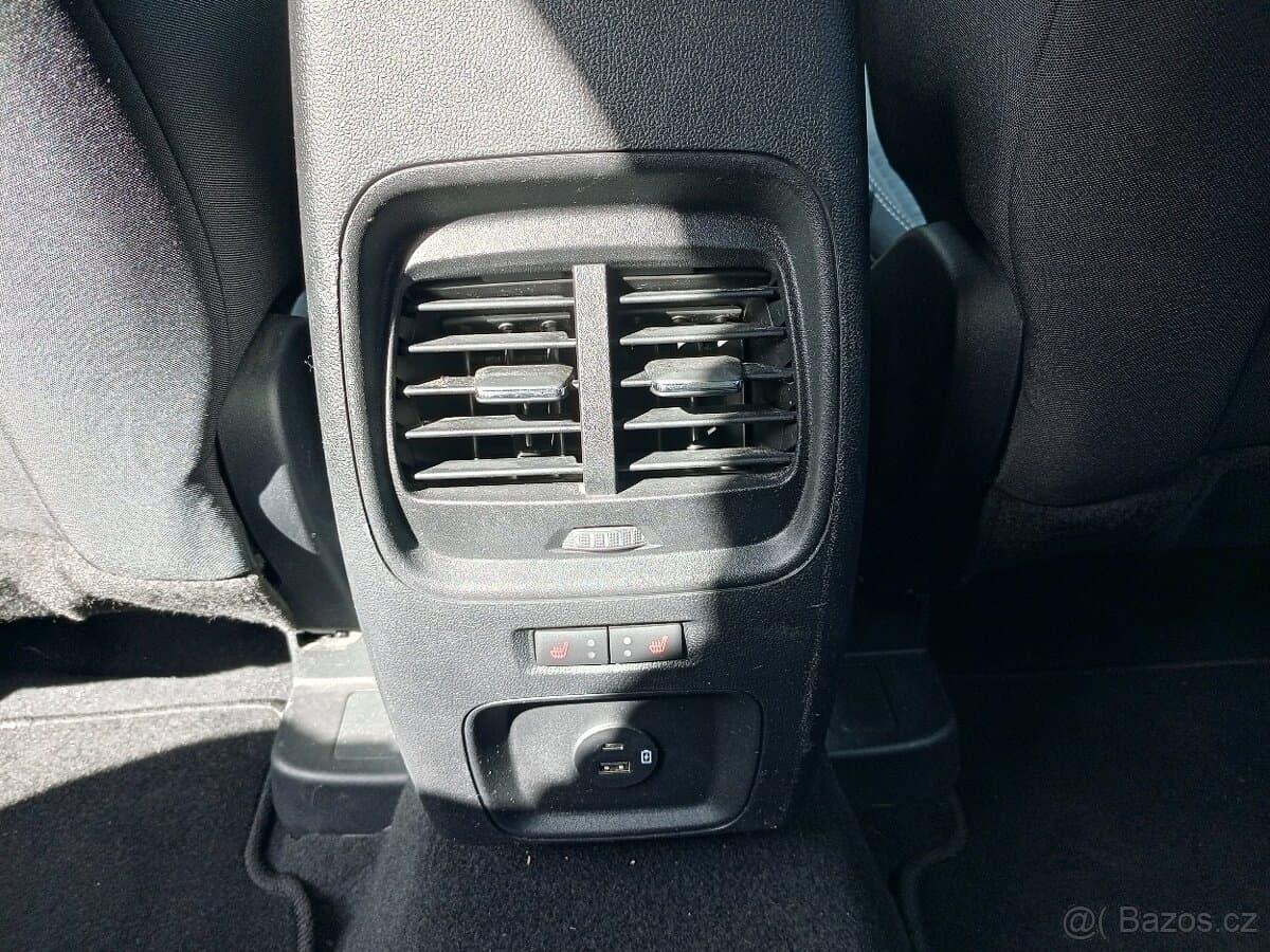 Ford KUGA - 19