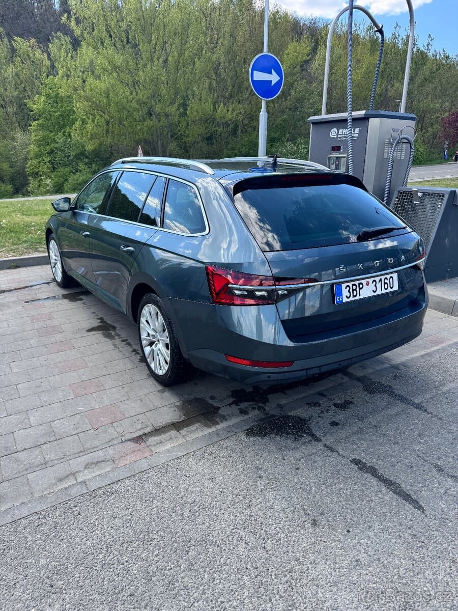 2020 Škoda SUPERB - 19