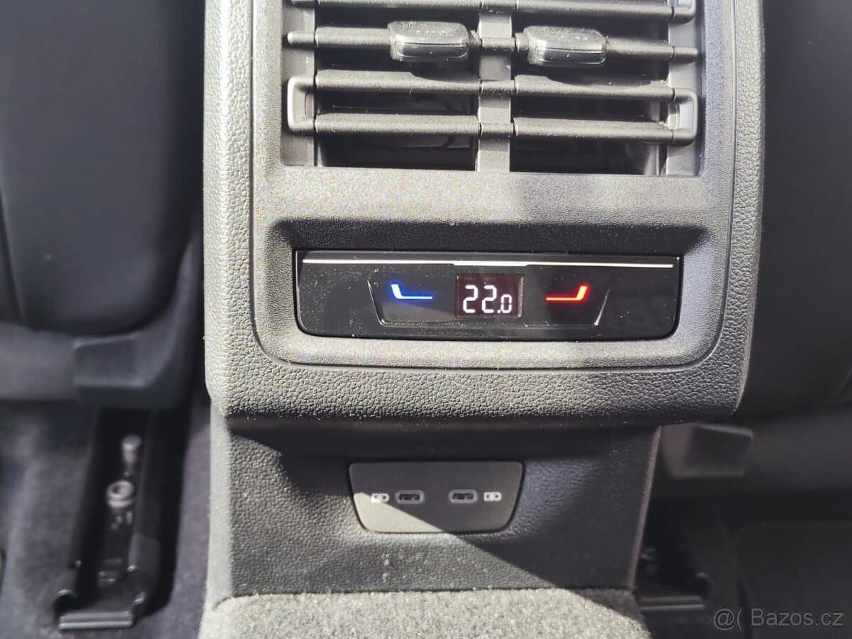 Volkswagen GOLF - 19
