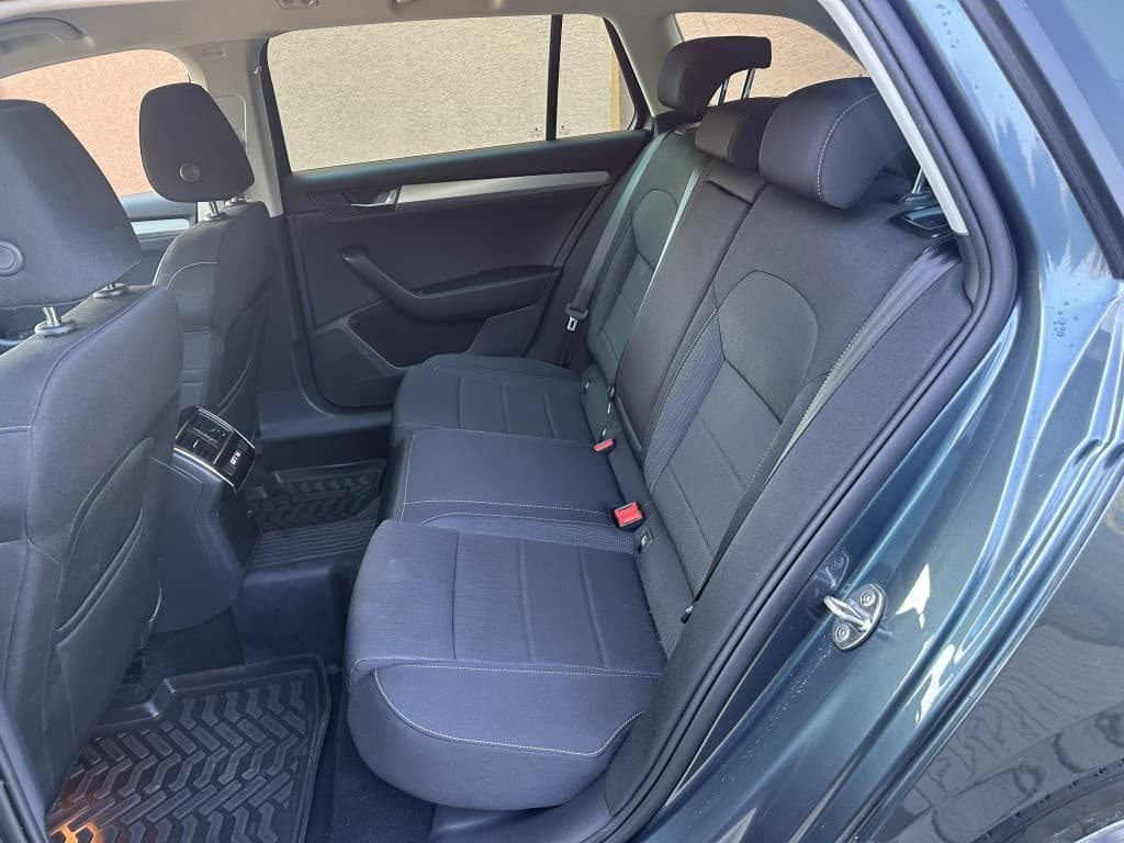 2016 Škoda SUPERB - 19