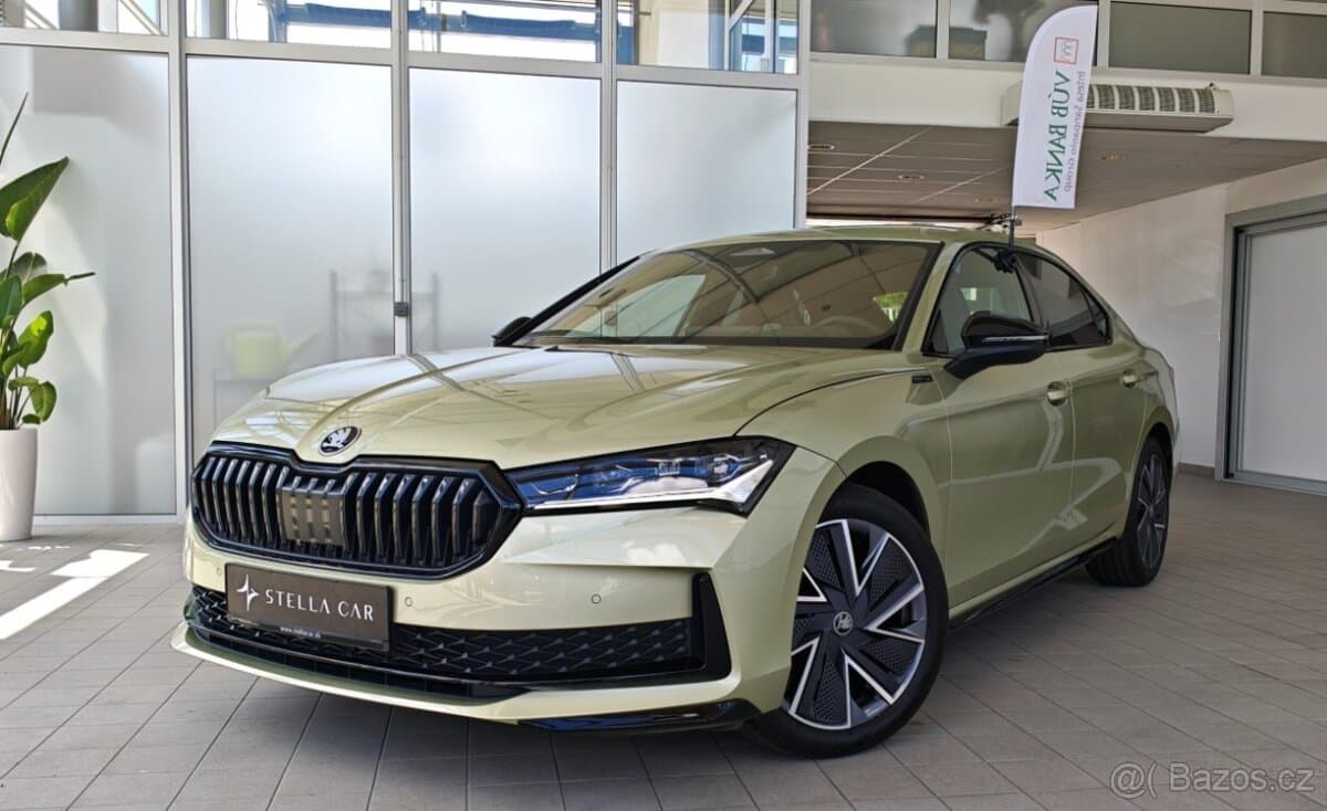 2025 Škoda SUPERB - 19