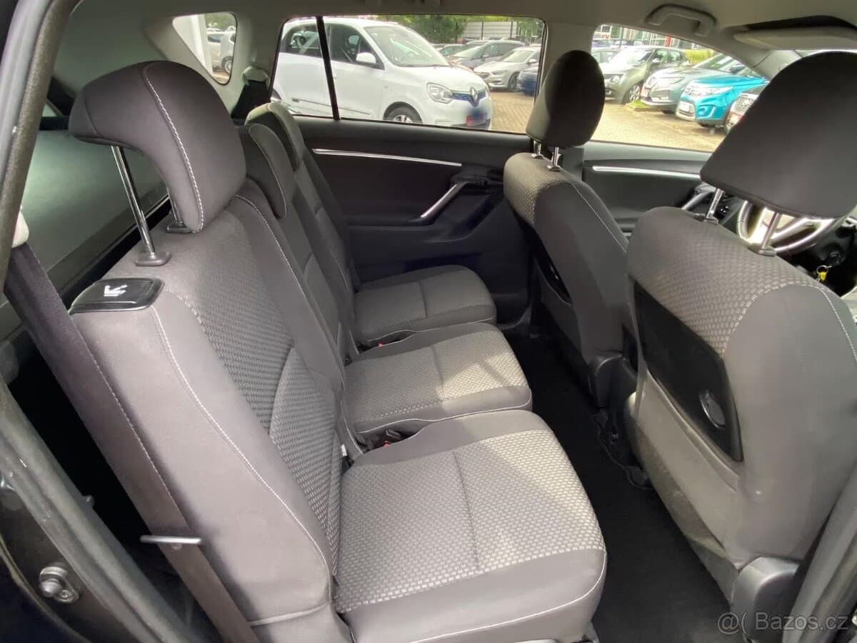 2014 Toyota VERSO - 19