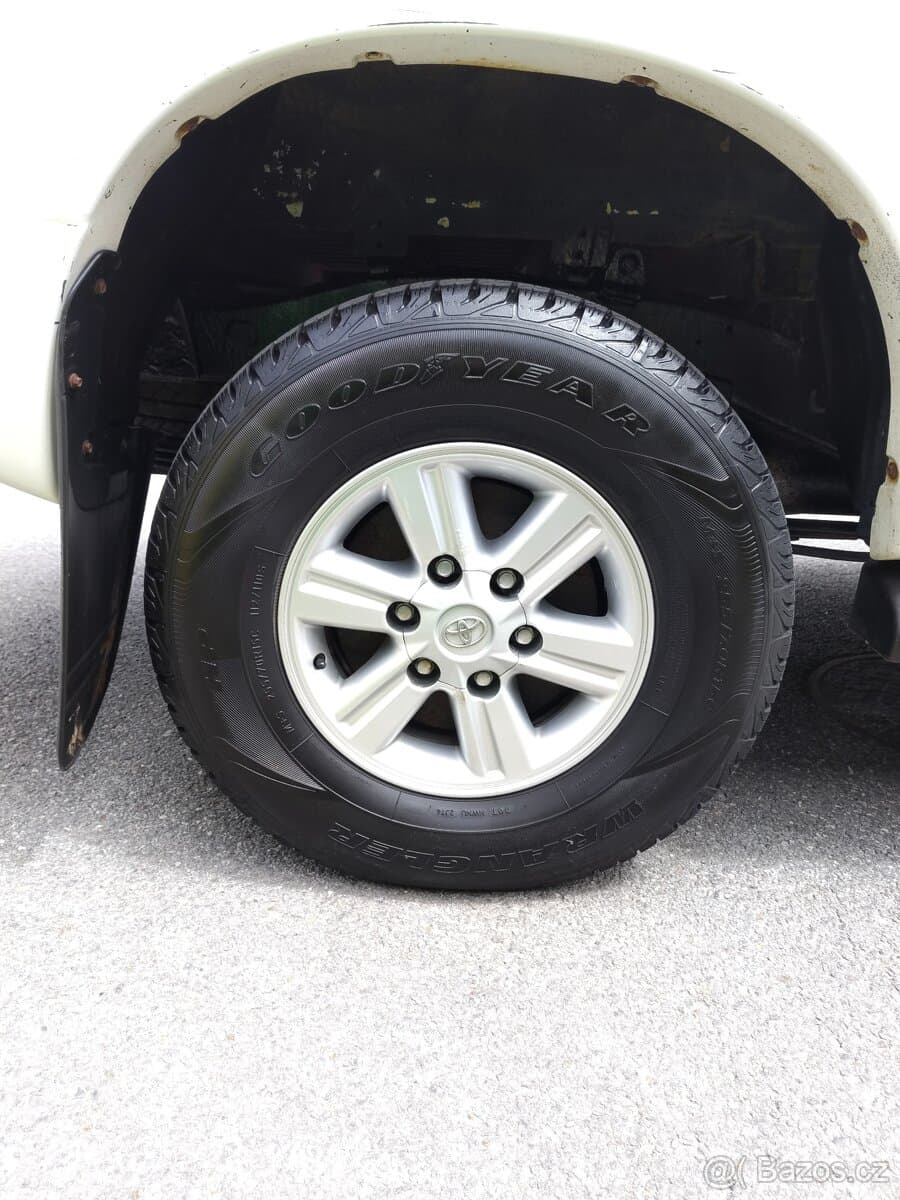 2012 Toyota HILUX - 19