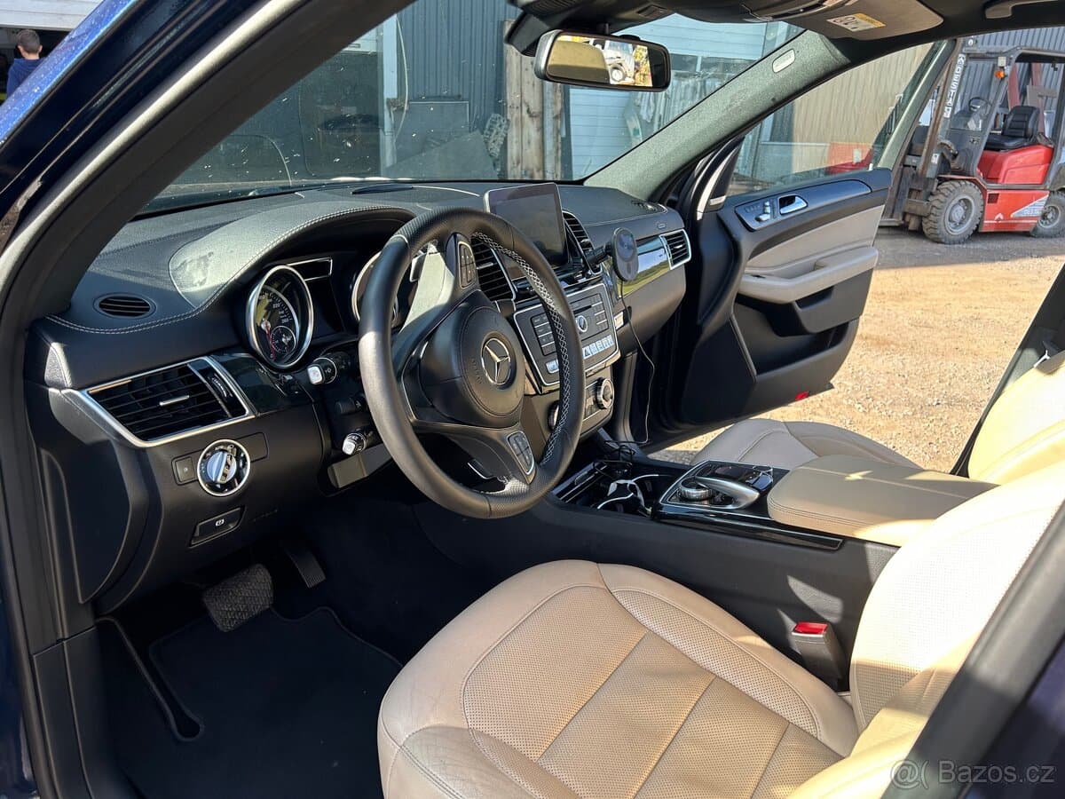 2017 Mercedes-Benz GLS - 19