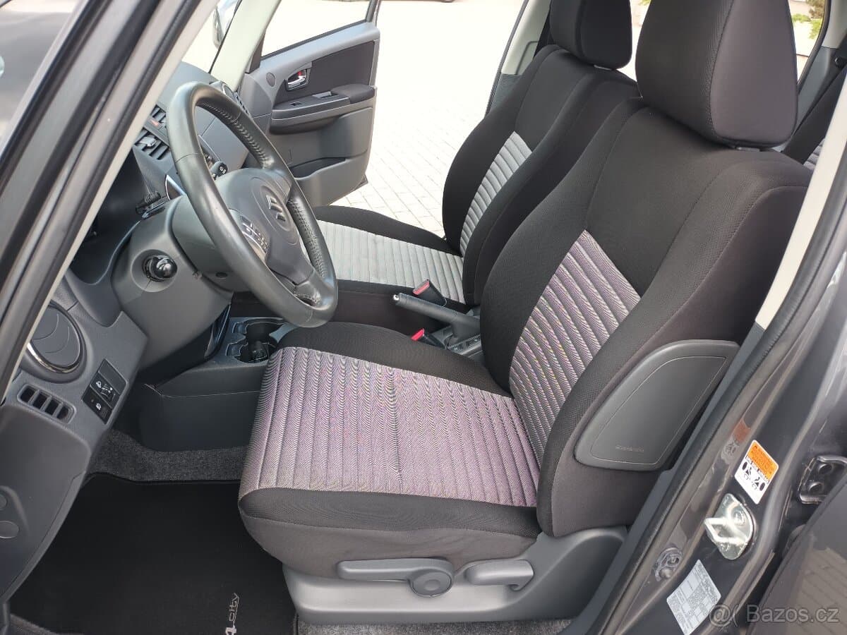2011 Suzuki SX4 - 19