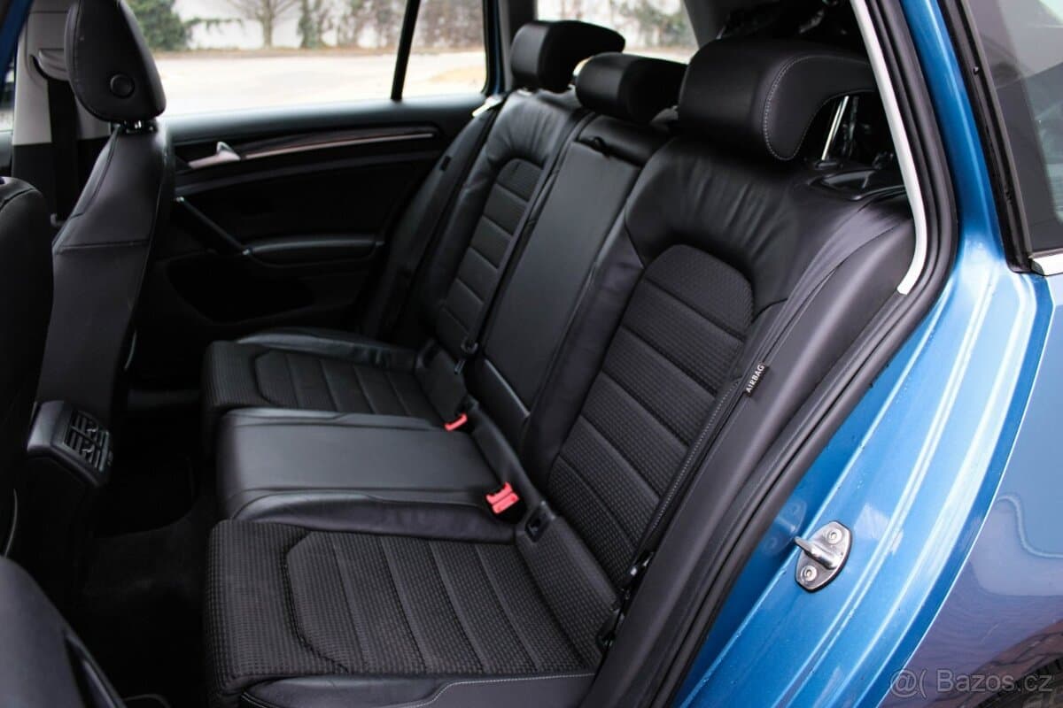 2013 Volkswagen GOLF - 19