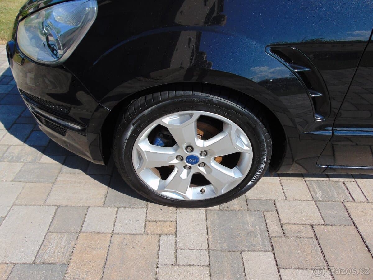 2013 Ford S-MAX - 19