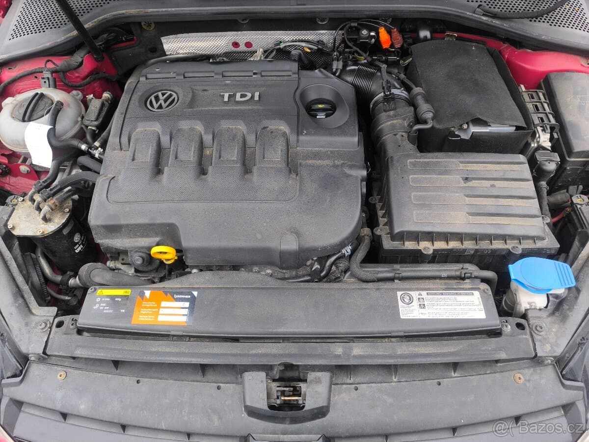 2013 Volkswagen GOLF - 19