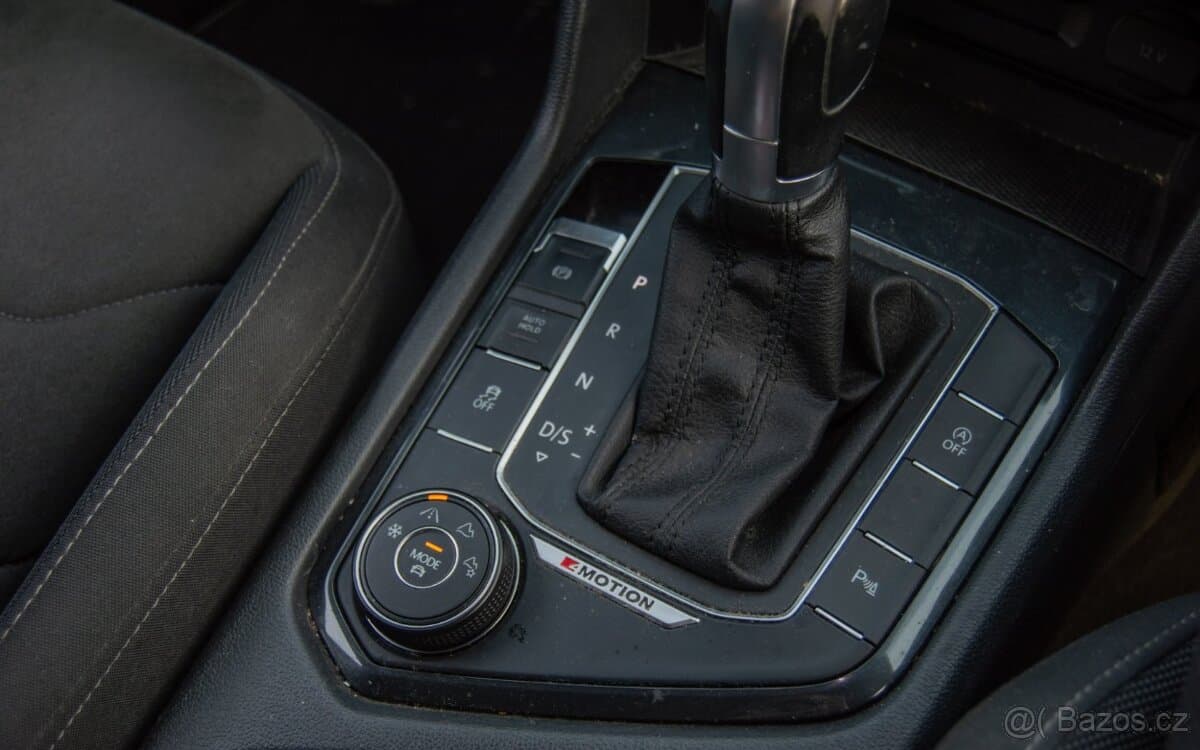 2016 Volkswagen TIGUAN - 19