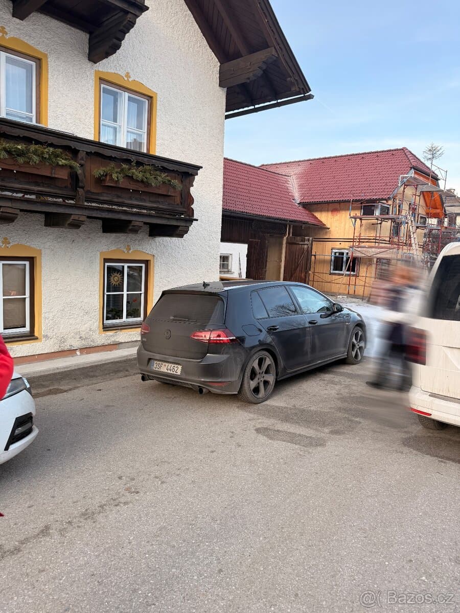 2016 Volkswagen GOLF - 19
