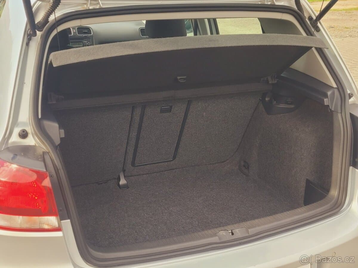 2009 Volkswagen GOLF - 19