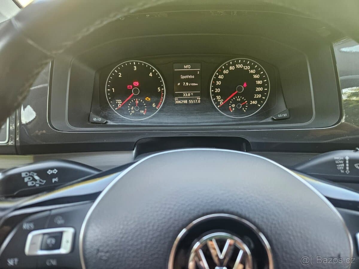 2016 Volkswagen MULTIVAN - 19