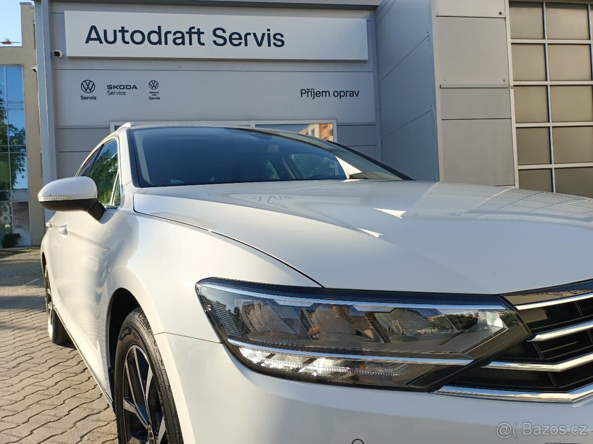 2022 Volkswagen PASSAT - 19