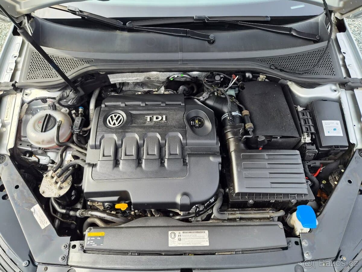 2015 Volkswagen PASSAT - 19
